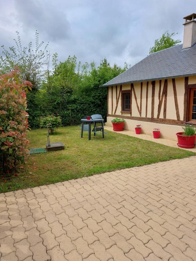 La Champetre Villa Beaumesnil  Exterior photo
